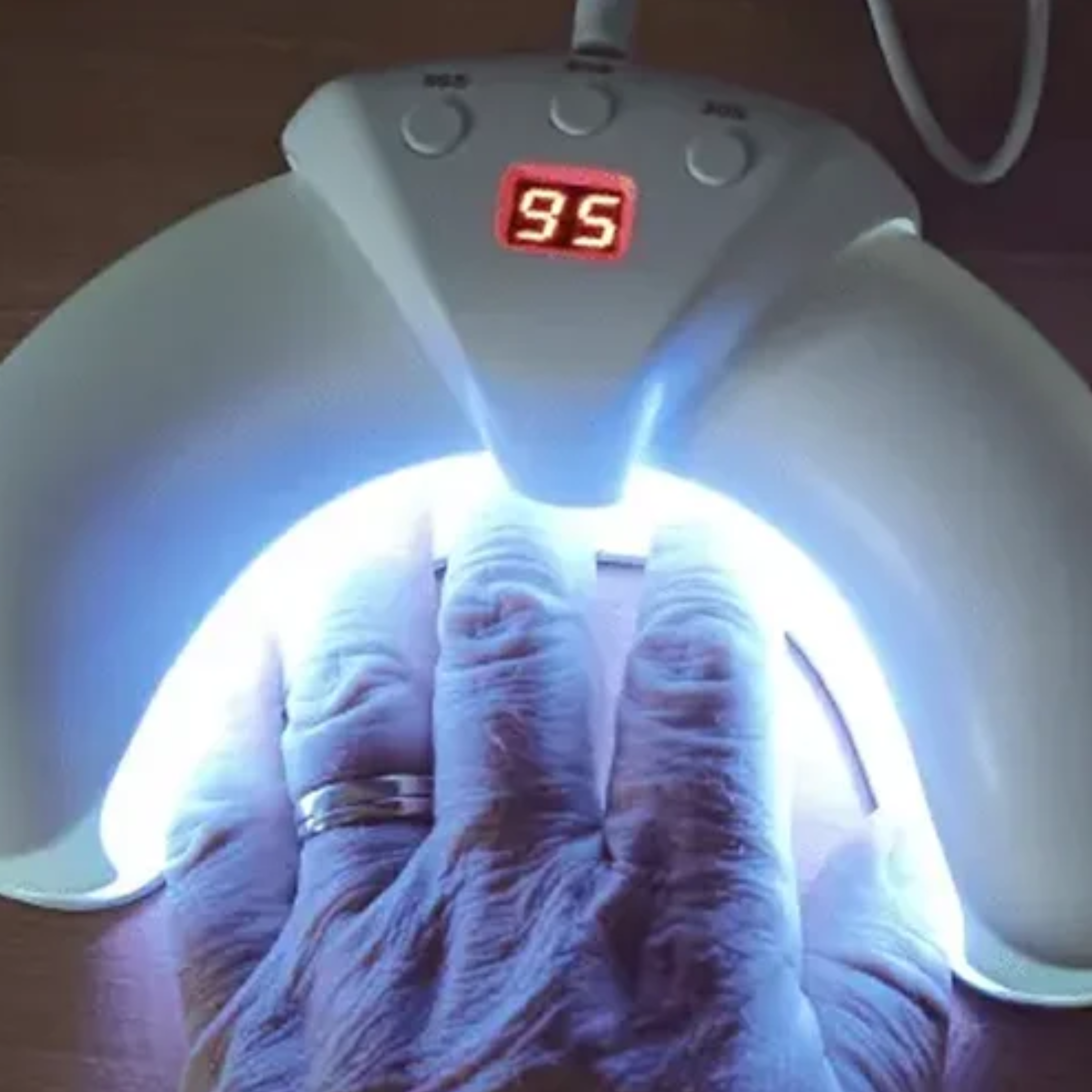 Lumora Beam reviews Dana T.